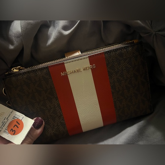 Michael Kors Wallet & Wristlet NWT - Picture 2 of 8
